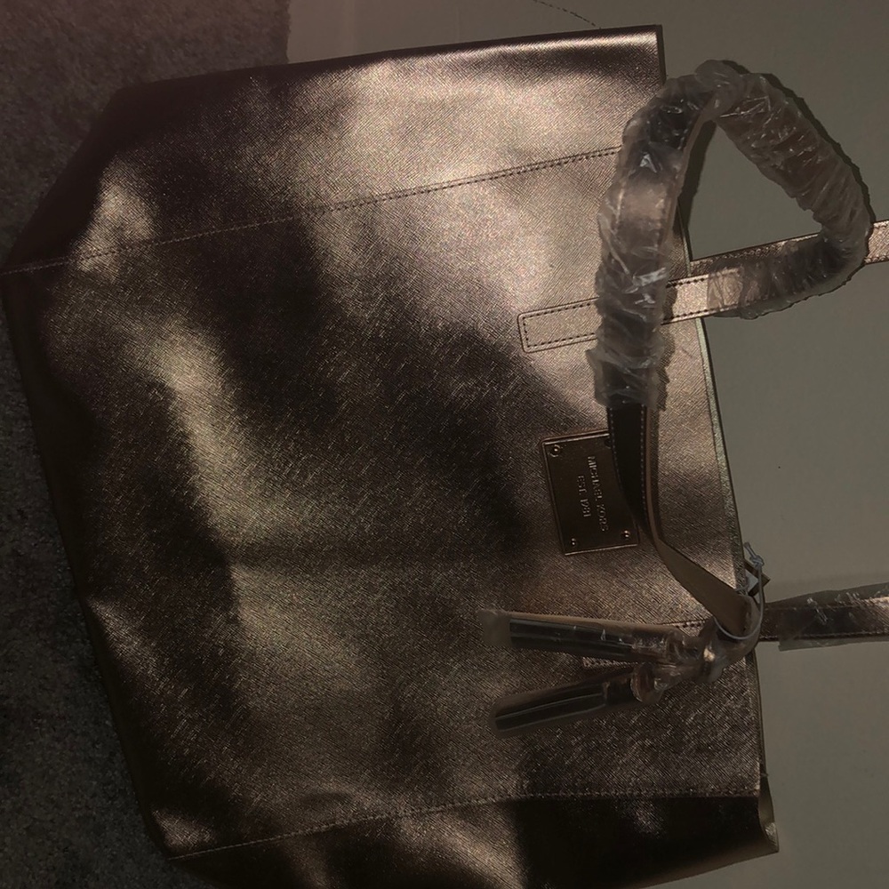 Brand new Micheal Kors tote